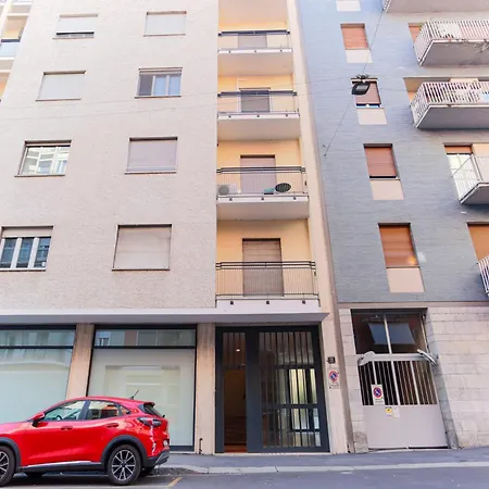The Best Rent - Spacious And Renovated Multi-Room Apartment In The Missori Area Milaan Buitenkant foto